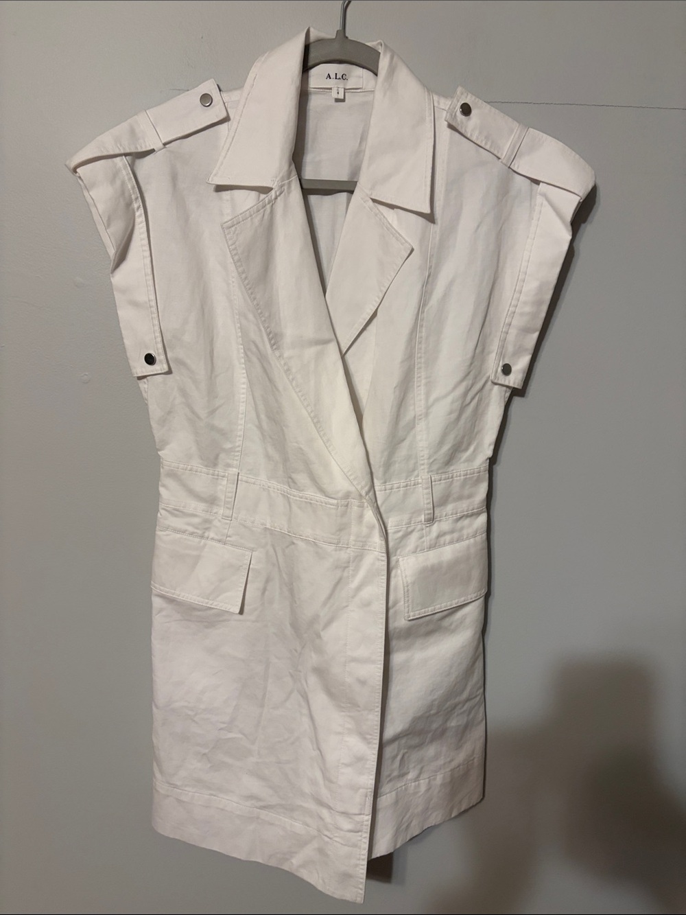 A.L.C. White Sleeveless Trench mini dress. 4. Cotton/Linen.